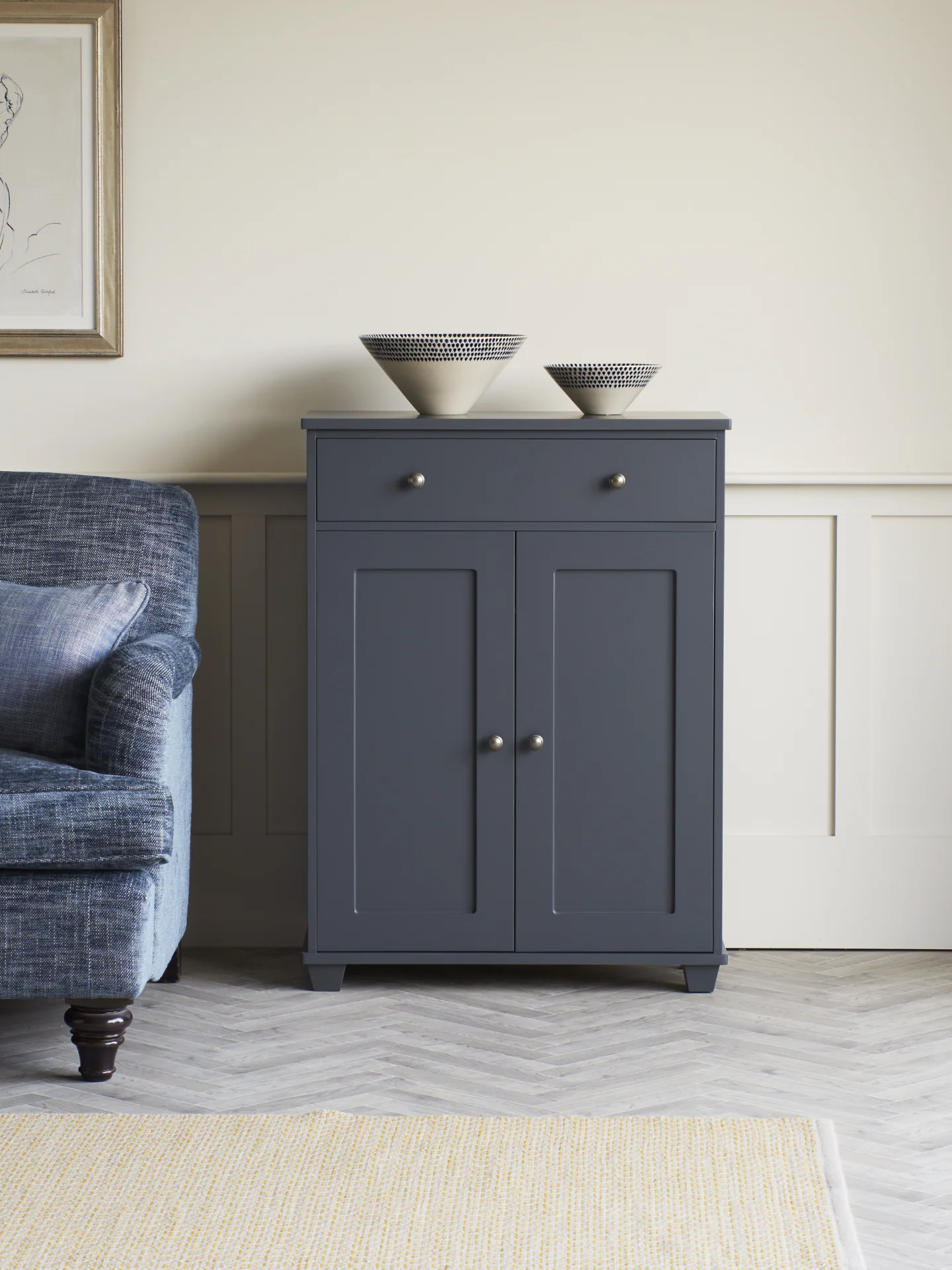 Evesham double cupboard - Image 2
