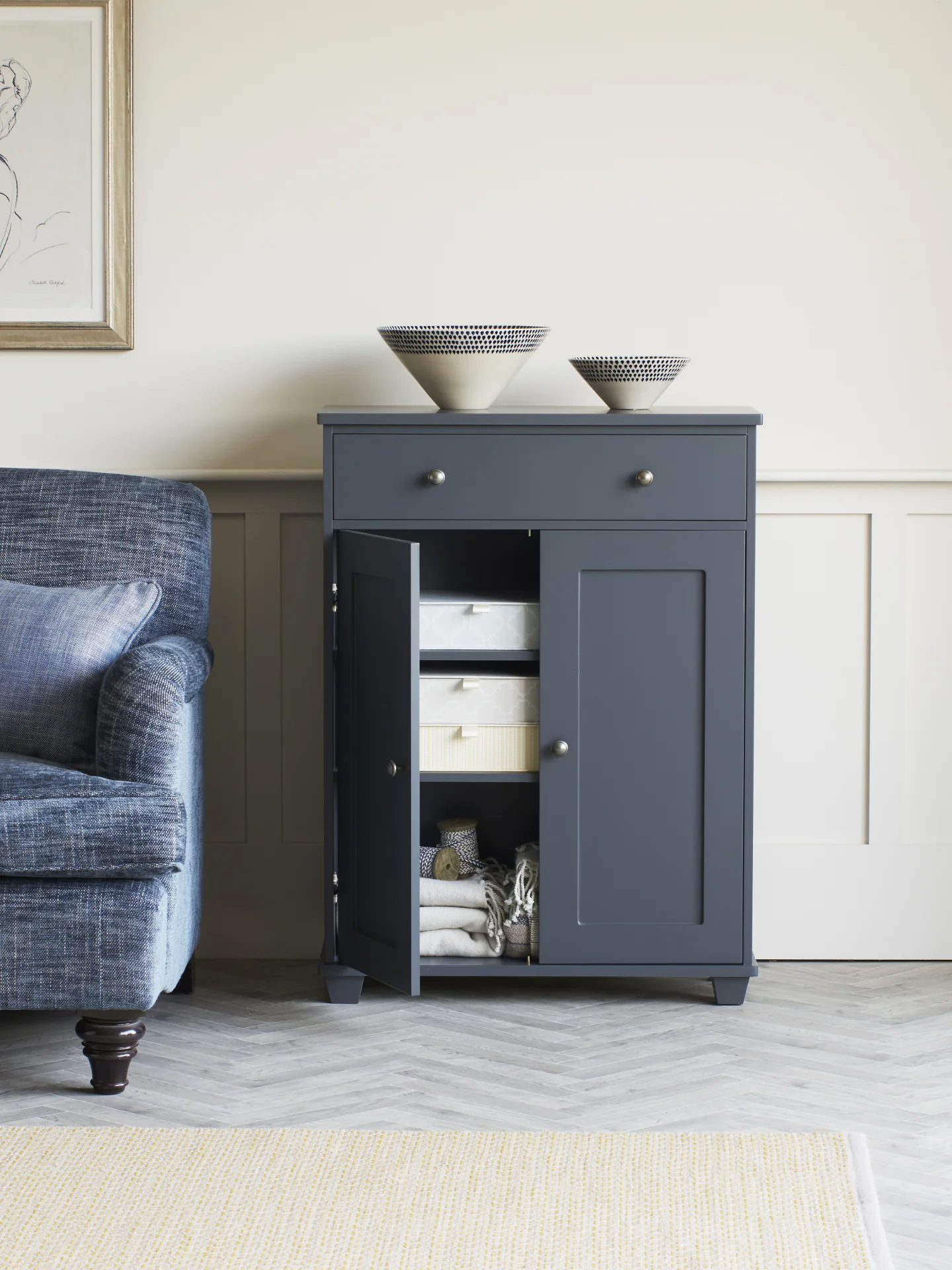 Evesham double cupboard - Image 3