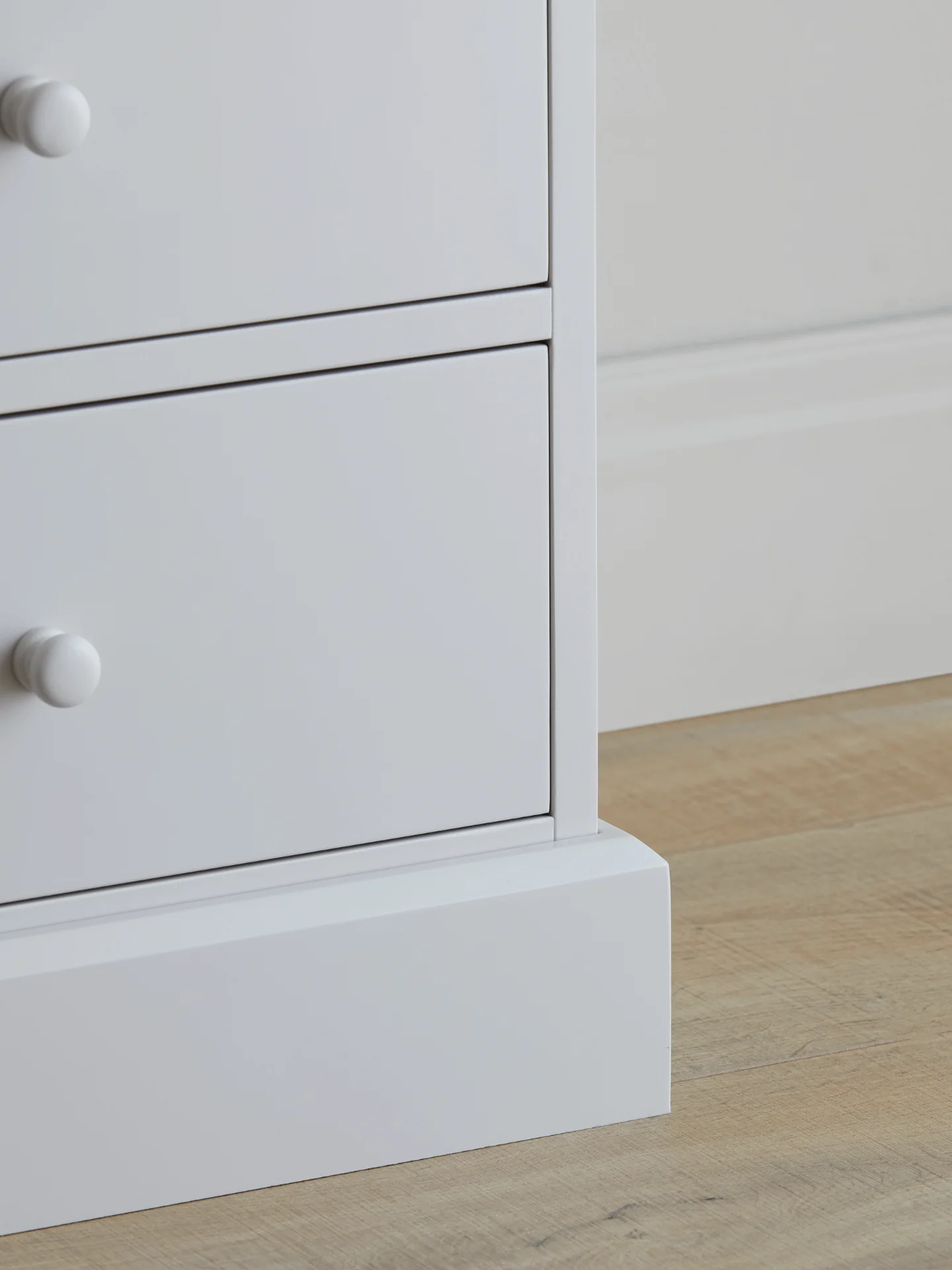 Portland bedside three drawers - Image 3