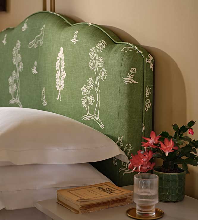 The Bubble headboard with piping - Image 2