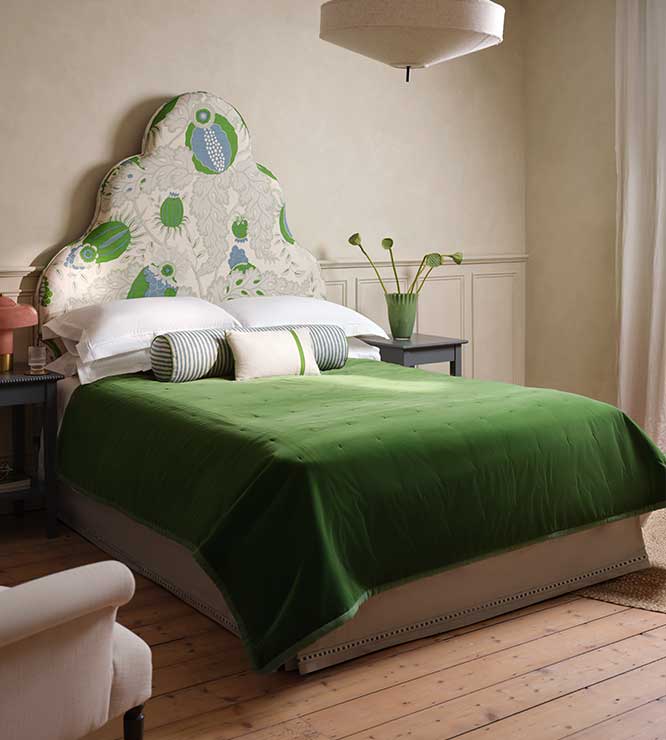 The Crown Headboard with piping on the front - Image 3